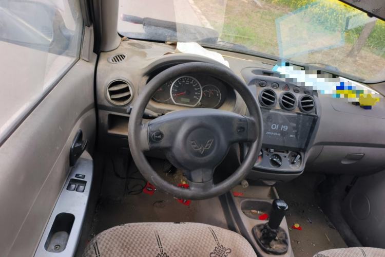 Used Wuling Hongguang 2014 1.2L Base Model China IV Steering Wheel