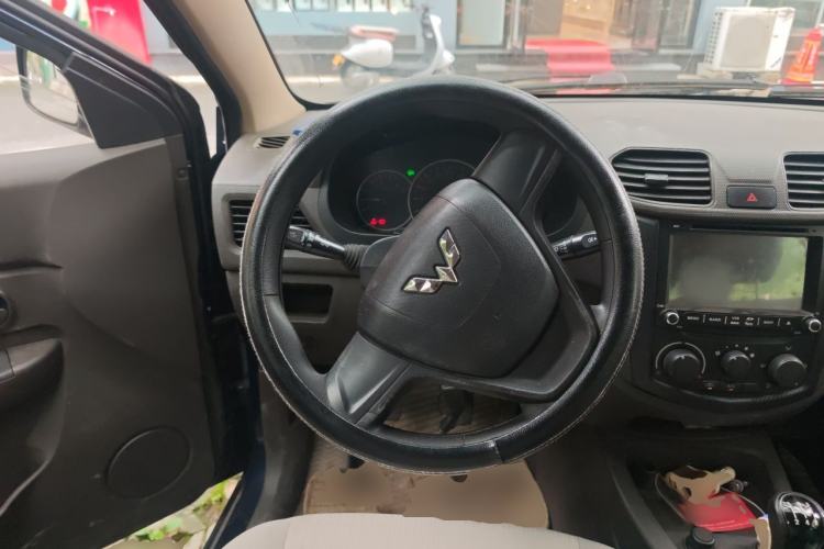 Used Wuling Hongguang 2014 1.5L Base Version Steering Wheel