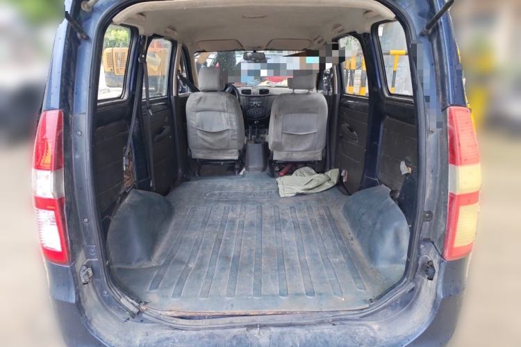 Used Wuling Hongguang 2014 1.5L Base Version Trunk