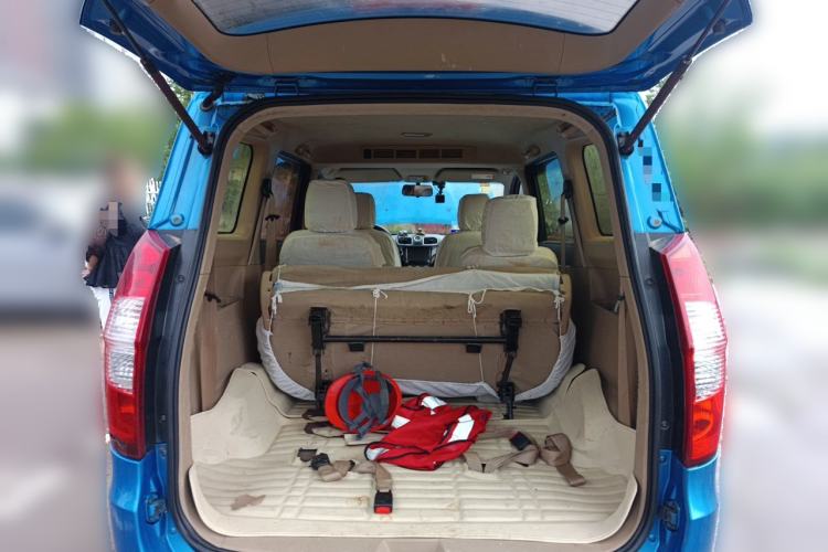 Used Wuling Hongguang 2014 1.5L S Luxury Model Trunk
