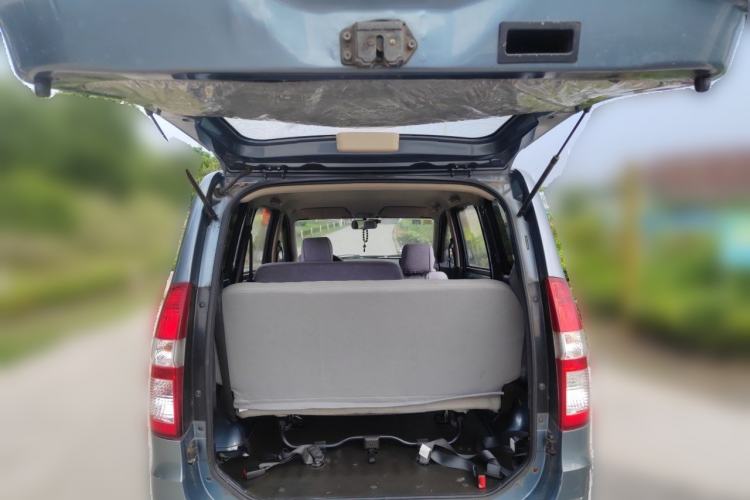 Used Wuling Hongguang 2014 1.5L Base Version Trunk