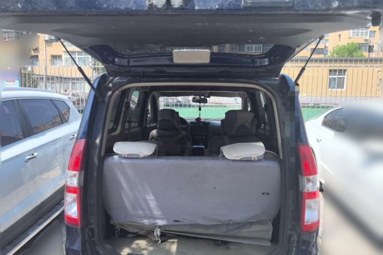 Used Wuling Hongguang 2014 1.5L Standard Version Trunk