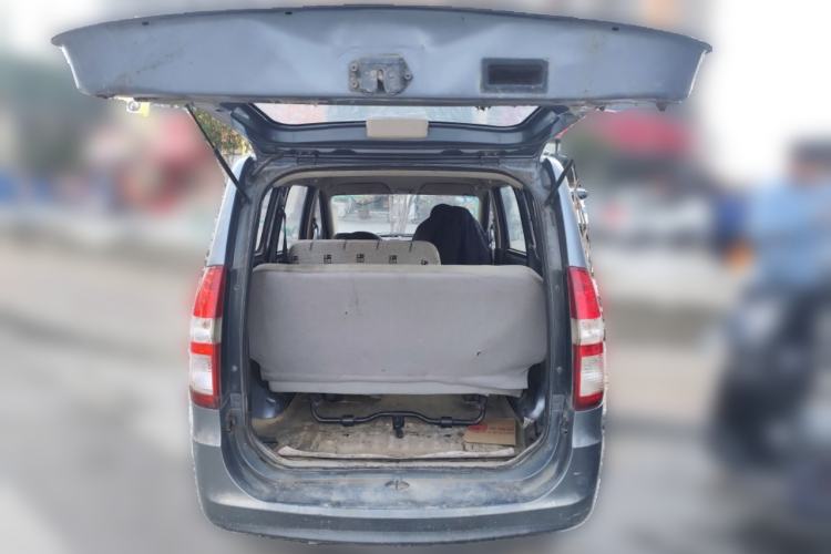 Used Wuling Hongguang 2014 1.5L Base Version Trunk