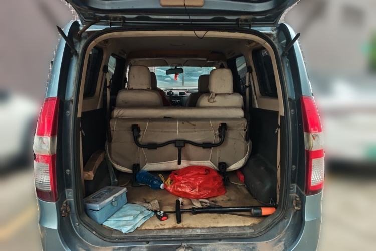Used Wuling Hongguang 2014 1.5L Standard Version Trunk