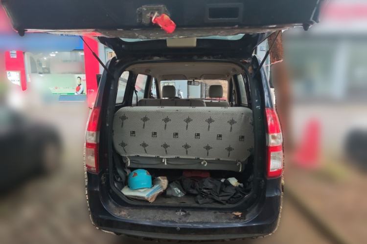 Used Wuling Hongguang 2014 1.5L Base Version Trunk