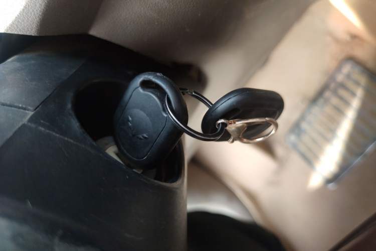 Used Wuling Hongguang 2014 1.2L Standard Model China IV Vehicle Key