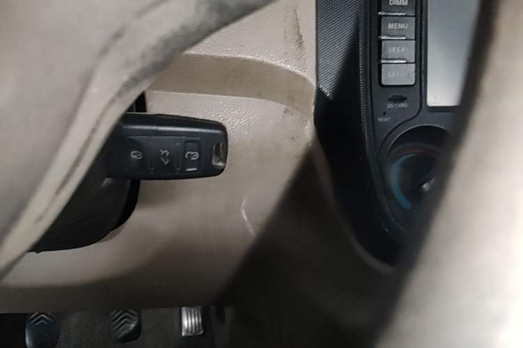 Used Wuling Hongguang 2014 1.2L Standard Model China IV Vehicle Key