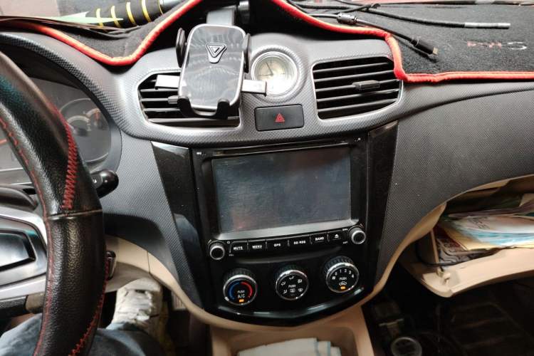Used Wuling Hongguang 2014 1.5L Standard Version Audio And AC Panel