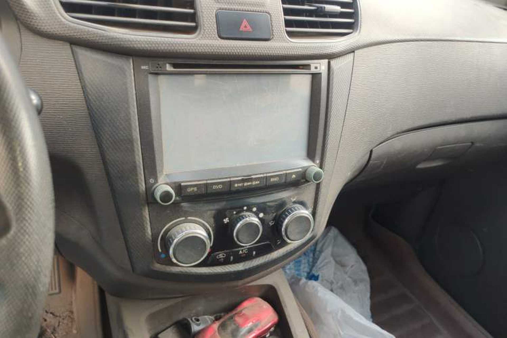 Used Wuling Hongguang 2014 1.2L S Standard Version China IV Standard Audio And AC Panel