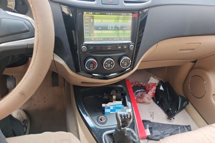 Used Wuling Hongguang 2014 1.5L S Luxury Model Audio And AC Panel