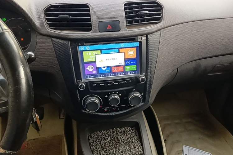 Used Wuling Hongguang 2014 1.5L S Standard Version Audio And AC Panel