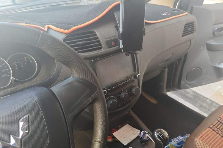 Used Wuling Hongguang 2014 1.5L S Comfort Model Audio And AC Panel