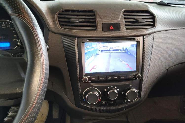 Used Wuling Hongguang 2014 1.5L S Standard Version Audio And AC Panel