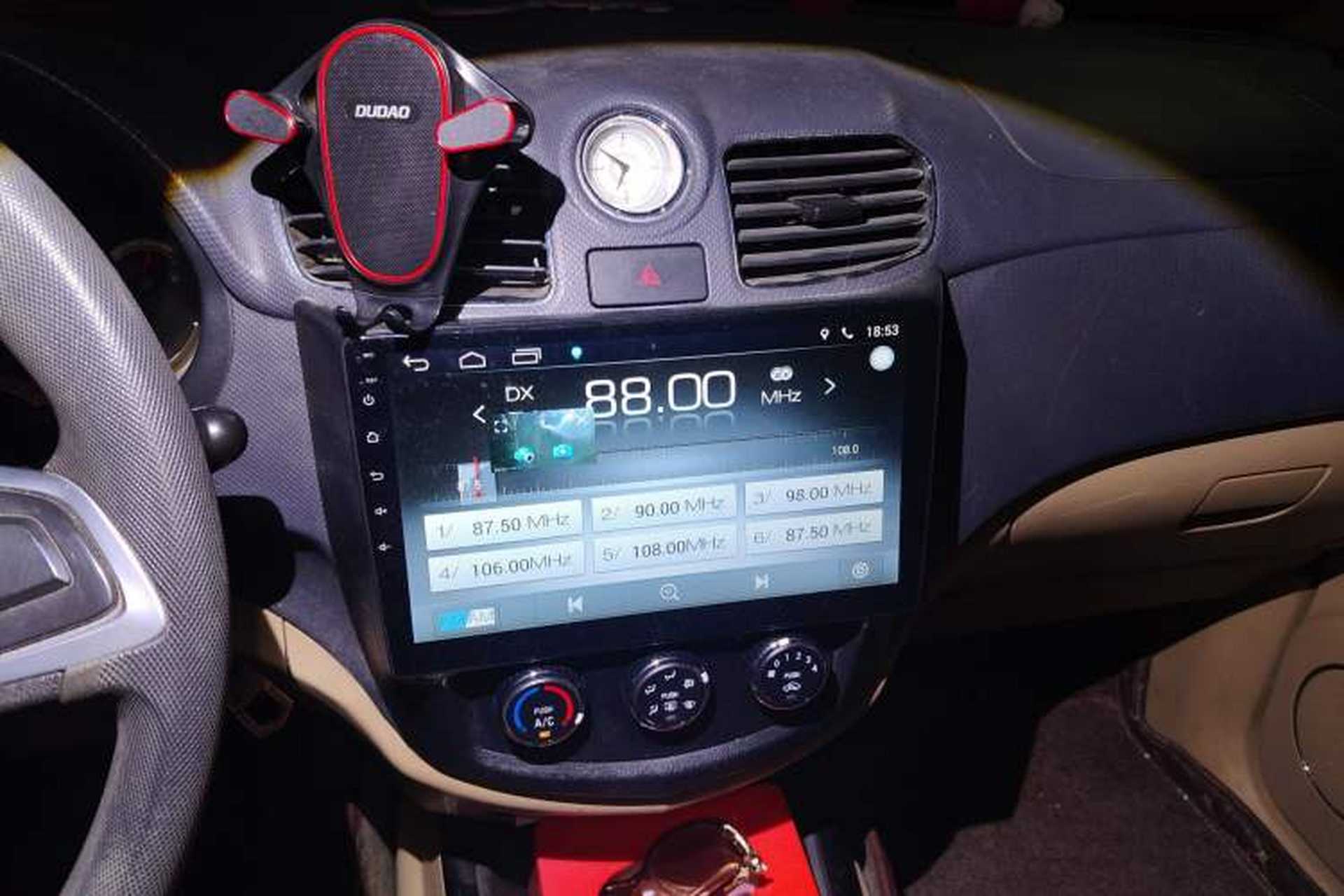 Used Wuling Hongguang 2014 1.5L S Luxury Model Audio And AC Panel
