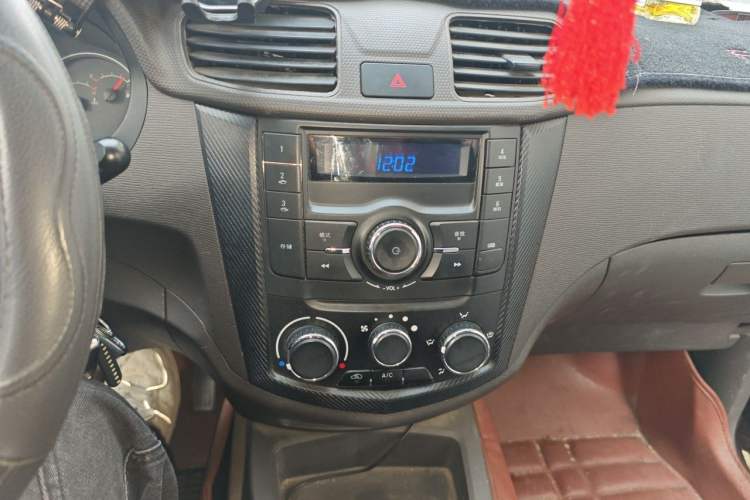 Used Wuling Hongguang 2014 1.5L S Standard Version Audio And AC Panel