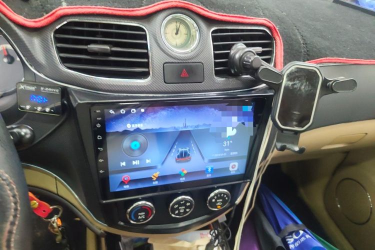 Used Wuling Hongguang 2014 1.5L S Automatic Luxury Model Audio And AC Panel
