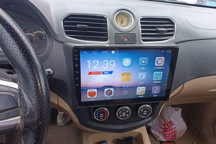 Used Wuling Hongguang 2014 1.5L S Comfort Model Audio And AC Panel