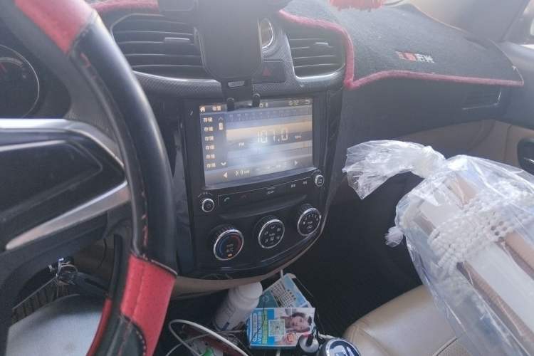 Used Wuling Hongguang 2014 1.5L S Luxury Model Audio And AC Panel