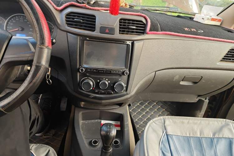 Used Wuling Hongguang 2014 1.5L S Standard Version Audio And AC Panel