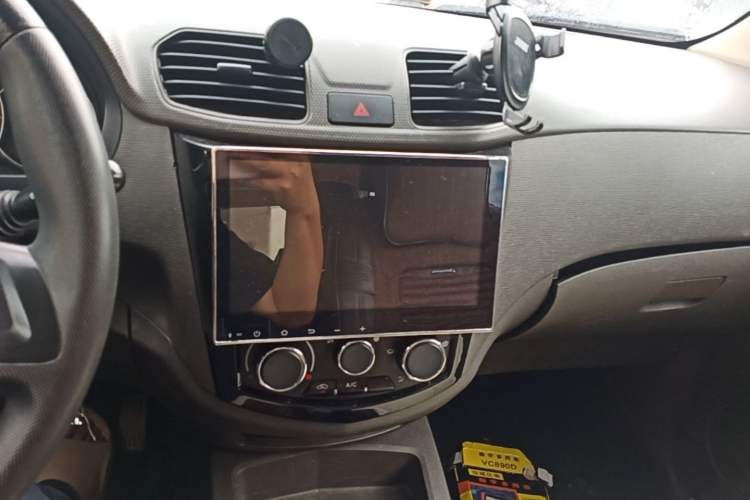 Used Wuling Hongguang 2014 1.5L S Standard Version Audio And AC Panel