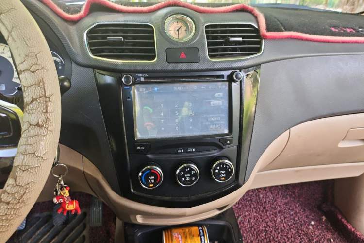 Used Wuling Hongguang 2014 1.5L S Luxury Model Audio And AC Panel