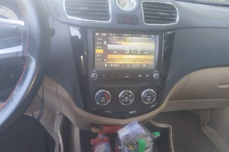 Used Wuling Hongguang 2014 1.5L S Luxury Model Audio And AC Panel