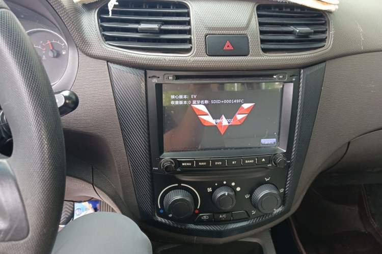 Used Wuling Hongguang 2014 1.2L Base Model China IV Audio And AC Panel