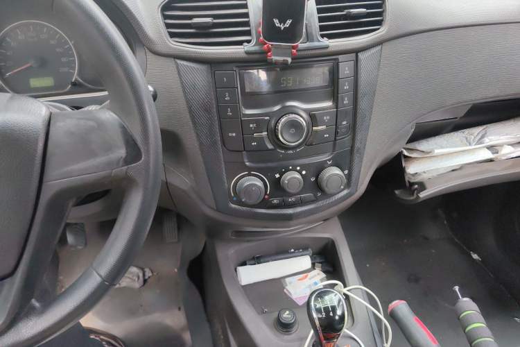 Used Wuling Hongguang 2014 1.5L Base Version Audio And AC Panel