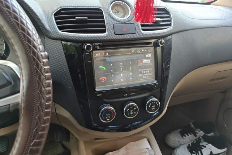 Used Wuling Hongguang 2014 1.5L S Comfort Model Audio And AC Panel