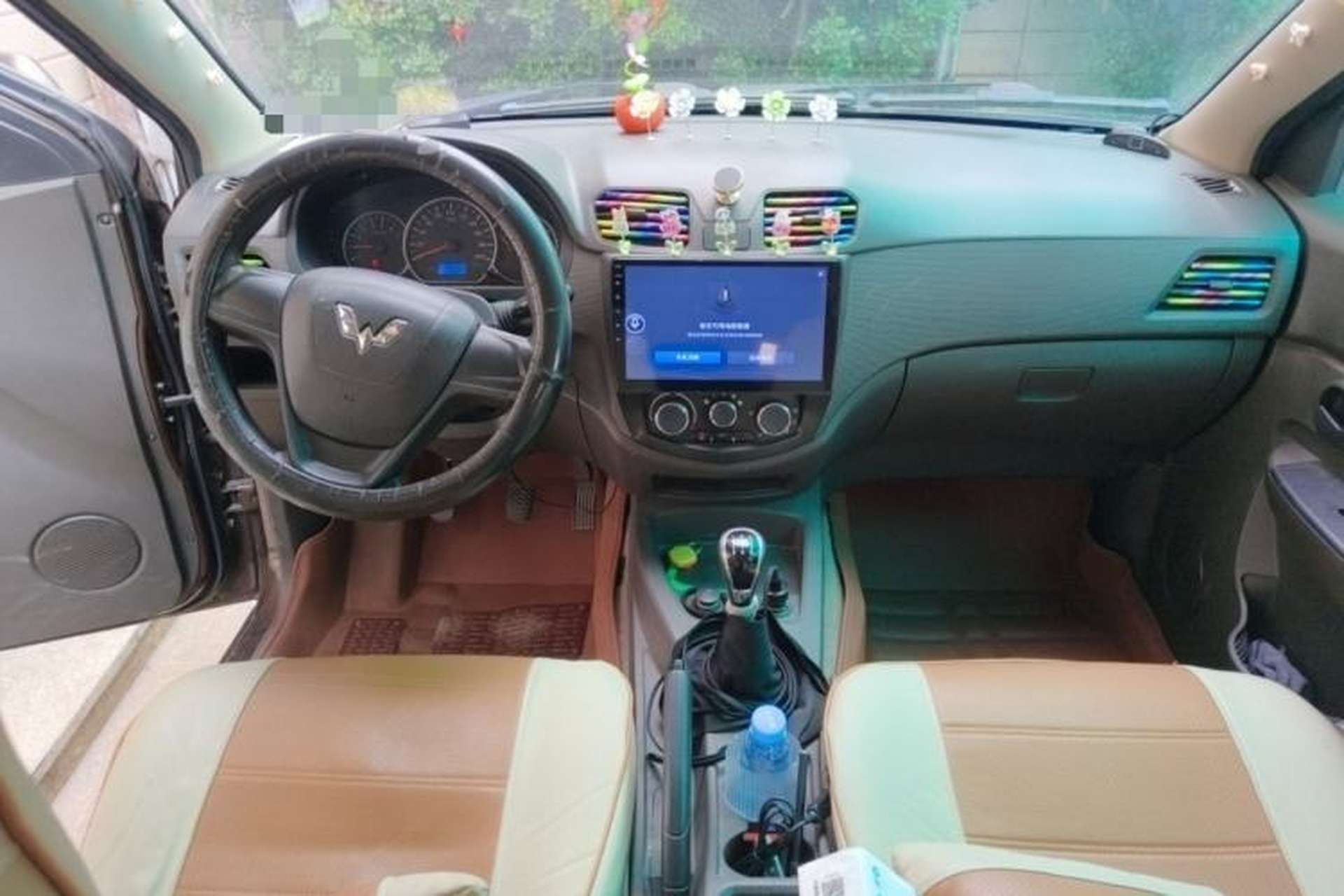 Used Wuling Hongguang 2014 1.5L S Standard Version Center Console