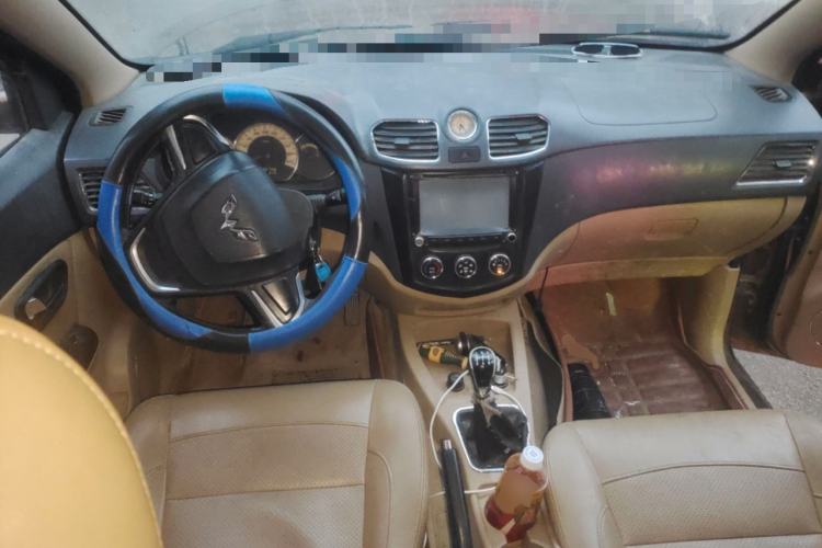 Used Wuling Hongguang 2014 1.5L S Standard Version Center Console