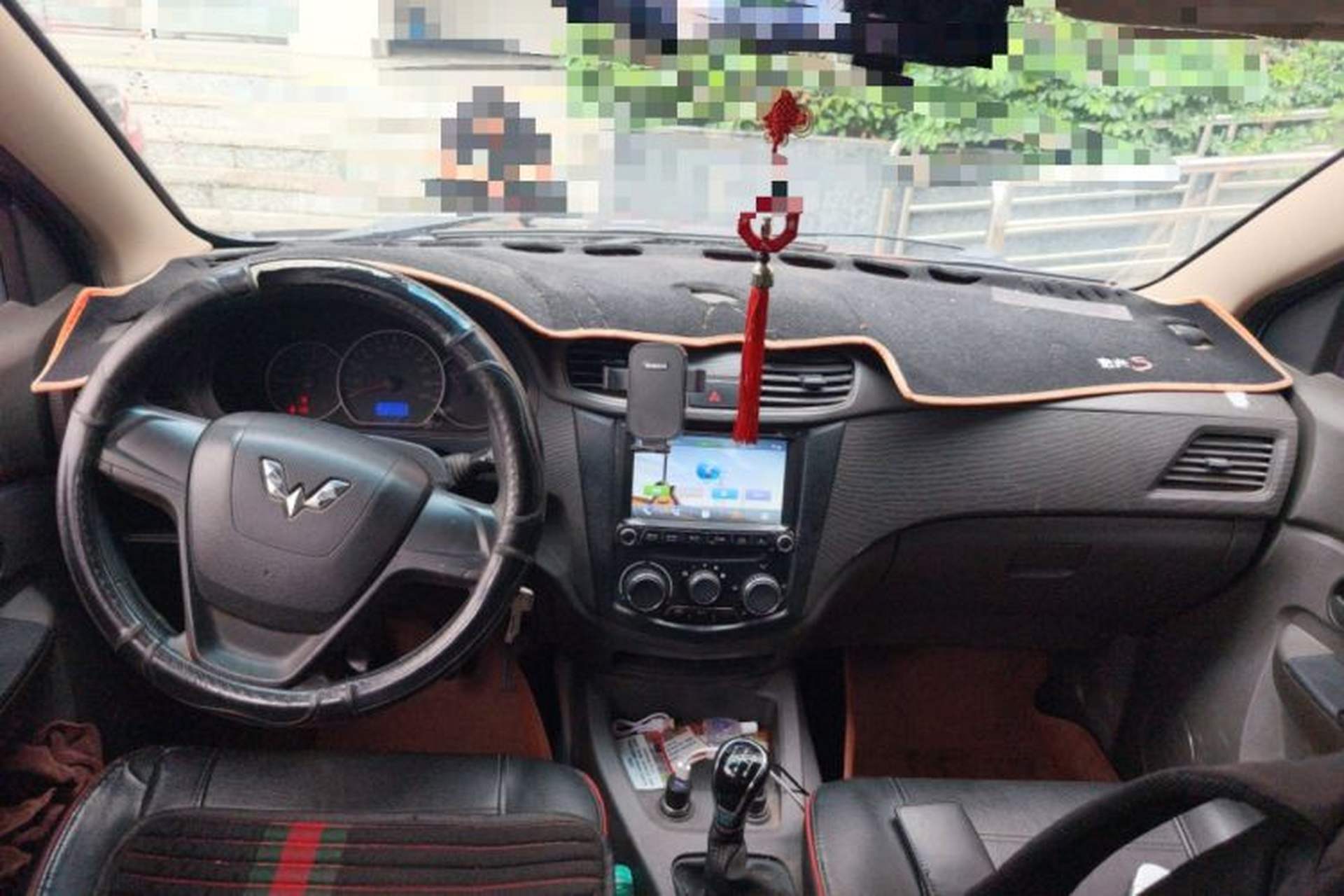 Used Wuling Hongguang 2014 1.5L S Standard Version Center Console