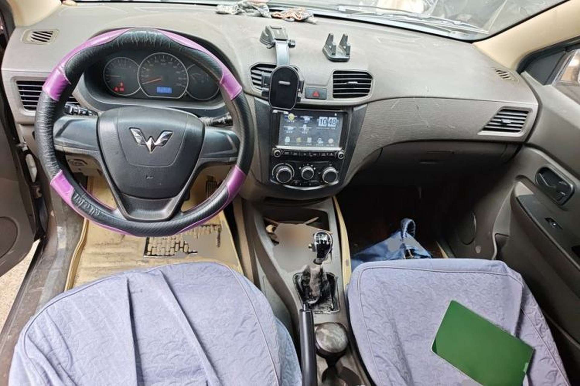 Used Wuling Hongguang 2014 1.5L S Standard Version Center Console