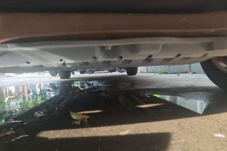 Used Wuling Hongguang 2014 1.5L S Luxury Model Chassis Front