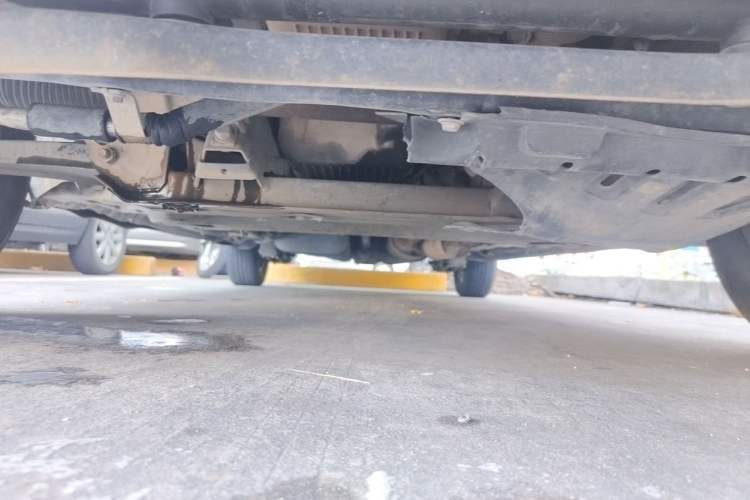 Used Wuling Hongguang 2014 1.5L S Luxury Model Chassis Front