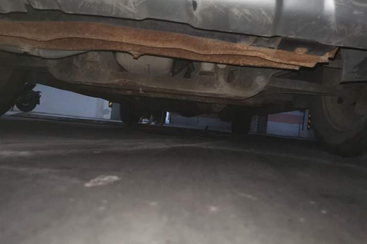 Used Wuling Hongguang 2014 1.5L S Luxury Model Chassis Front