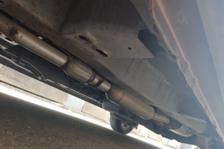 Used Wuling Hongguang 2014 1.5L S Luxury Model Chassis Front Left
