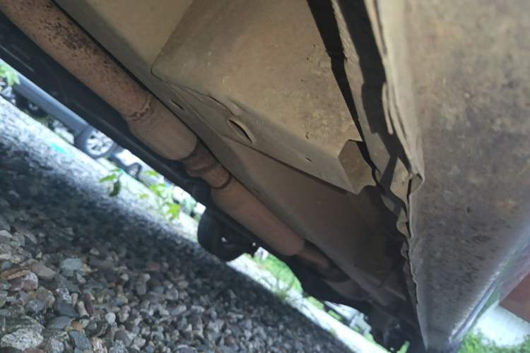 Used Wuling Hongguang 2014 1.5L S Standard Version Chassis Front Left