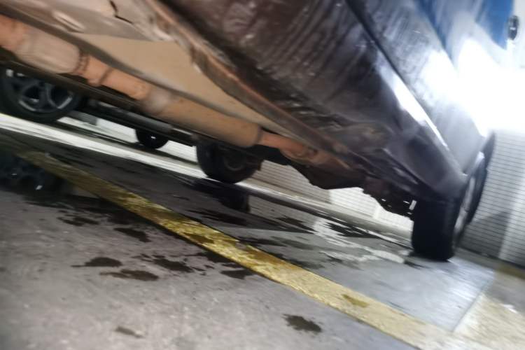 Used Wuling Hongguang 2014 1.5L S Standard Version Chassis Front Left