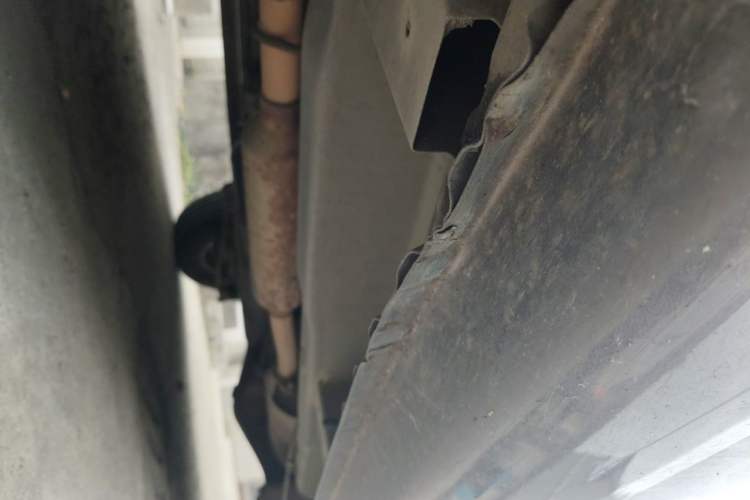 Used Wuling Hongguang 2014 1.5L S Standard Version Chassis Front Left