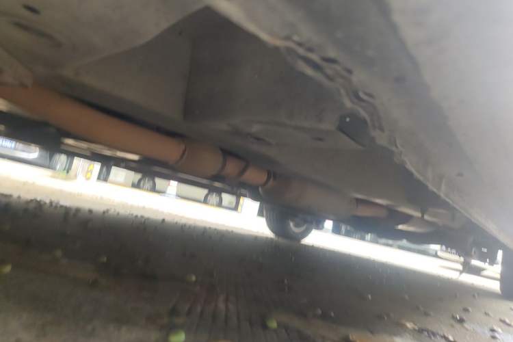 Used Wuling Hongguang 2014 1.5L S Automatic Luxury Model Chassis Front Left