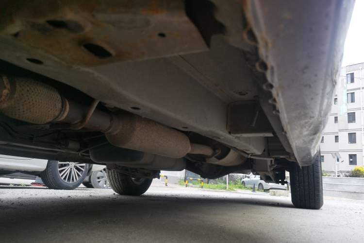 Used Wuling Hongguang 2014 1.5L S Standard Version Chassis Front Left