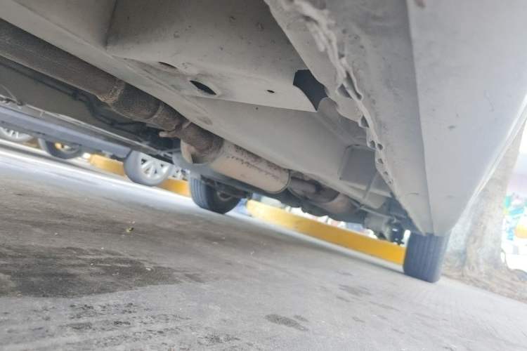 Used Wuling Hongguang 2014 1.5L S Luxury Model Chassis Front Left