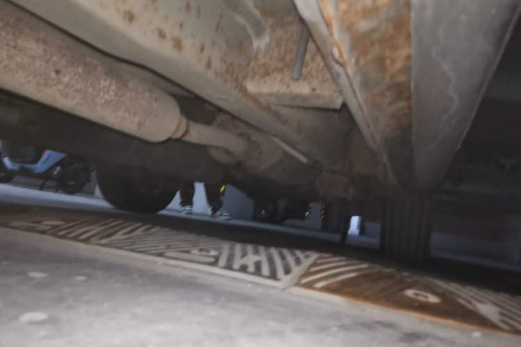 Used Wuling Hongguang 2014 1.5L S Luxury Model Chassis Front Left