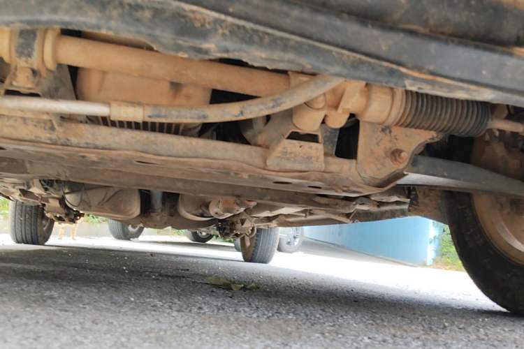 Used Wuling Hongguang 2014 1.5L S Comfort Model Chassis Front