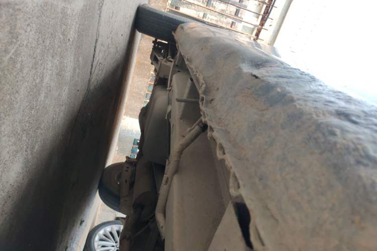 Used Wuling Hongguang 2014 1.2L S Standard Version China IV Standard Chassis Front Right