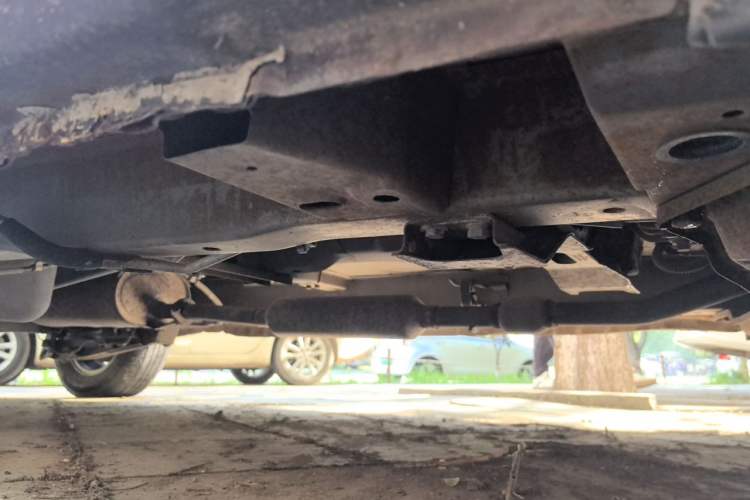 Used Wuling Hongguang 2014 1.5L S Standard Version Chassis Front Right