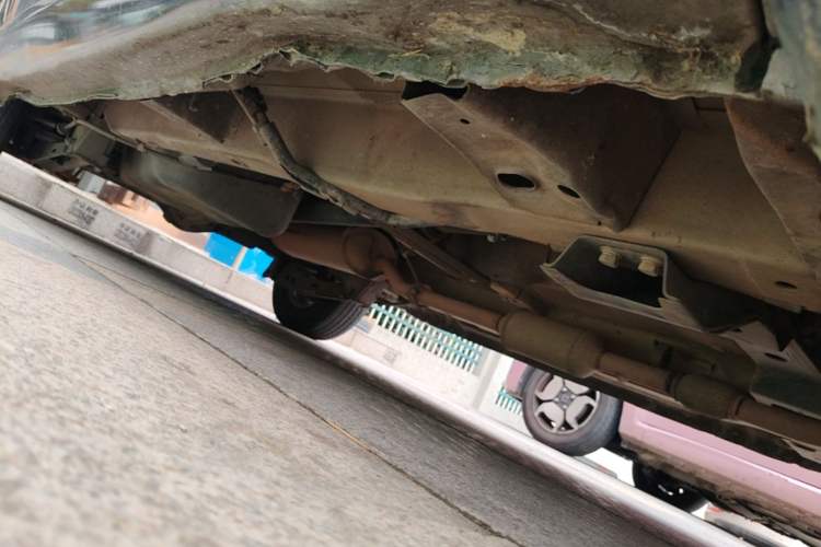 Used Wuling Hongguang 2014 1.2L S Standard Version China IV Standard Chassis Front Right