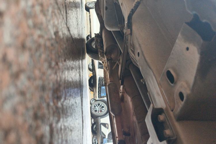 Used Wuling Hongguang 2014 1.5L S Standard Version Chassis Front Right