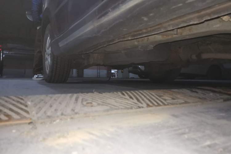 Used Wuling Hongguang 2014 1.5L S Luxury Model Chassis Front Right